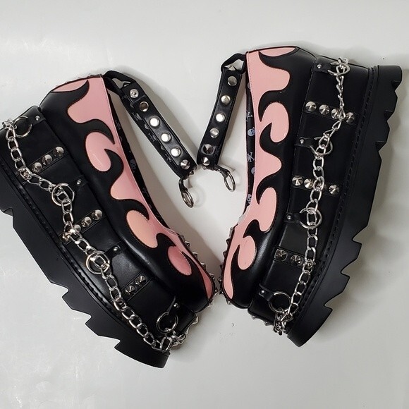 Chunky Platforms Flaming Pink Mary Janes Size 9 - Picture 12 of 14